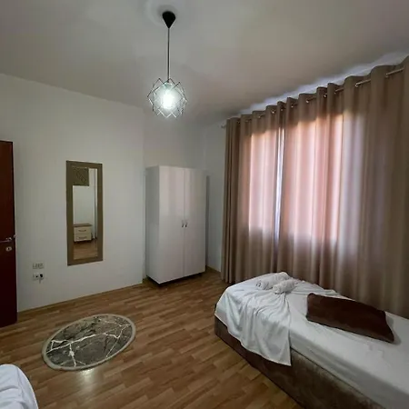 Keda'S-Guesthouse Pogradec Exterior foto