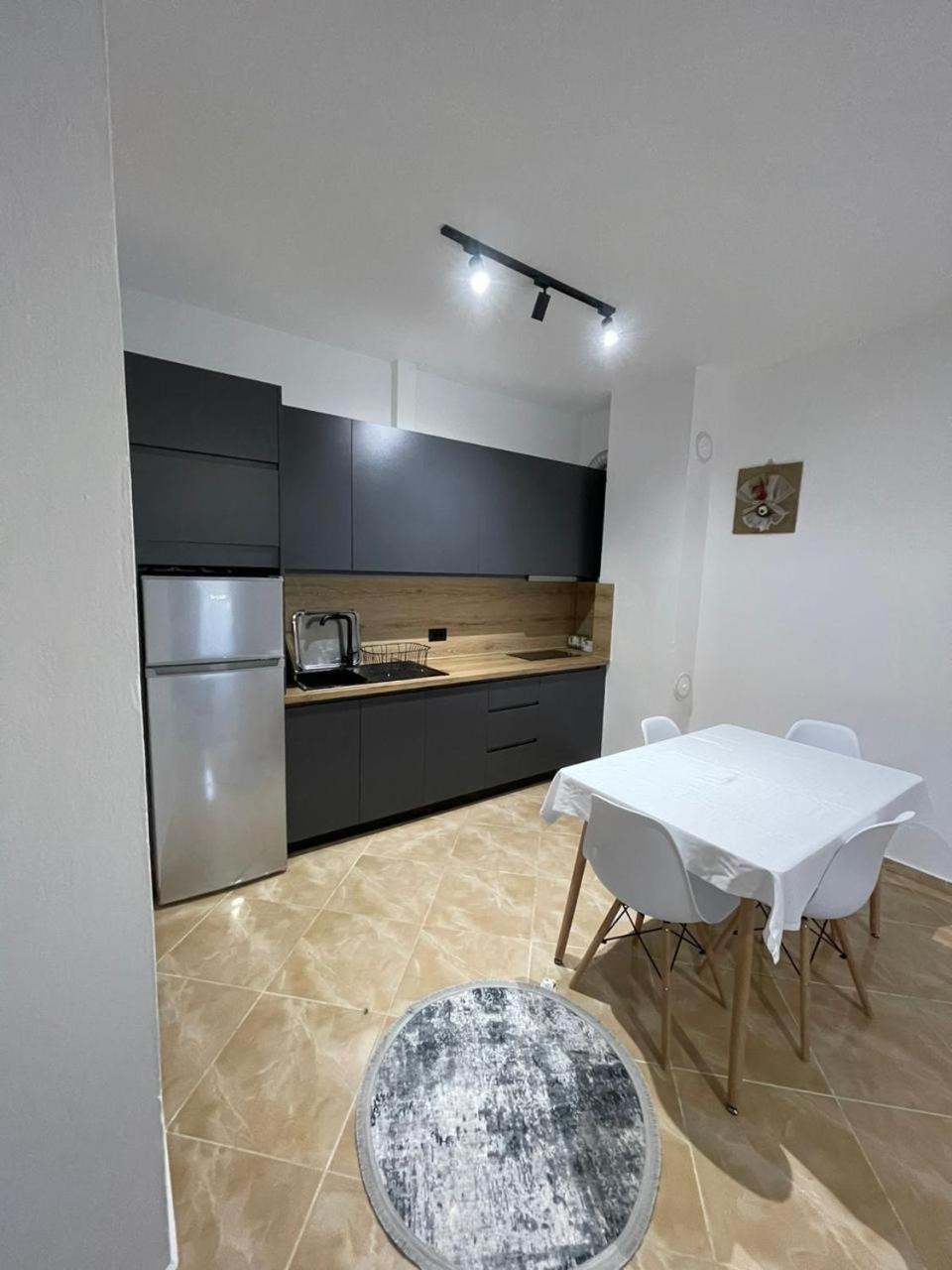 Keda's-guesthouse Apartment Pogradec